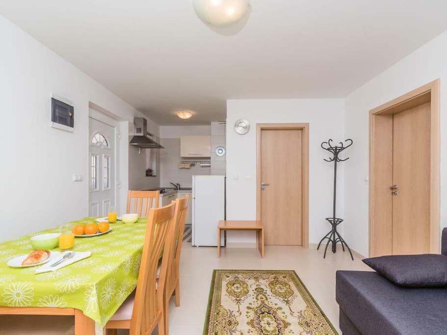 Apartment F-3 Klimno Dış mekan fotoğraf
